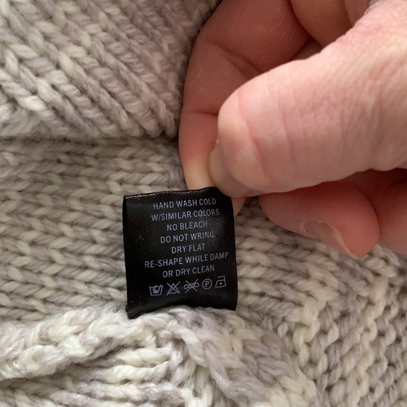 Gray Aztec Pattern Cardigan - Picture 6 of 6